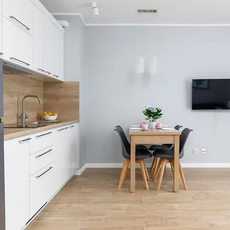 Rybacka With Parking&balcony By Renters דירה מידז'יוודז'י