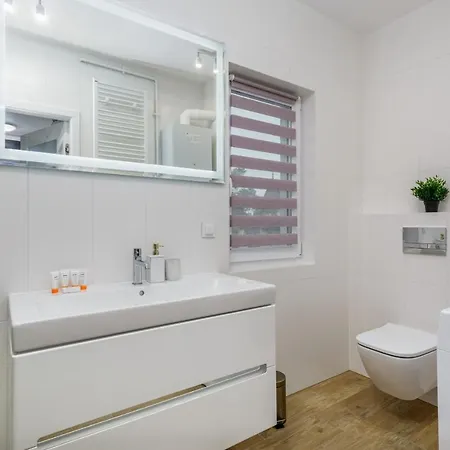 Rybacka With Parking&balcony By Renters *