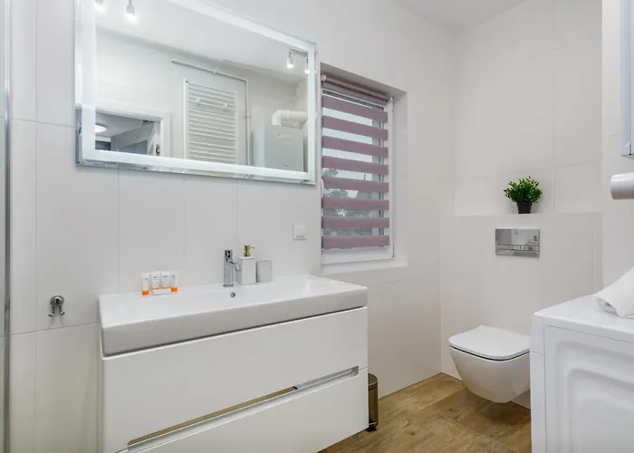 Rybacka With Parking&balcony By Renters *